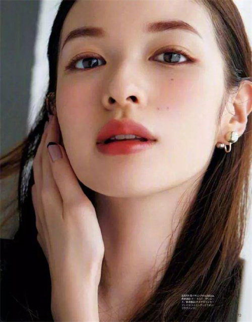 如何化清新日系裸妆