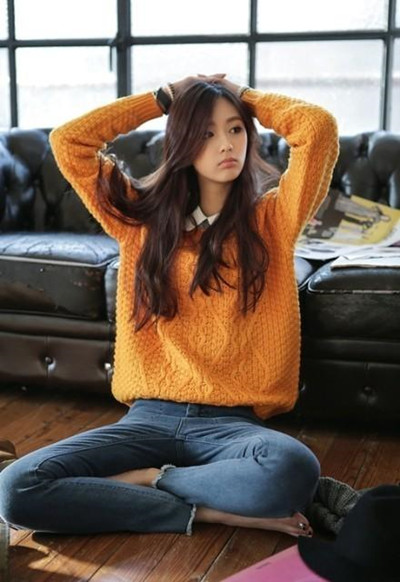 女生什么样的坐姿拍照好看