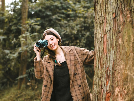 旅游拍照姿势的摆法-图片1