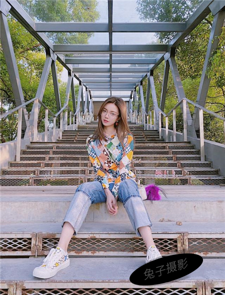 旅游拍照姿势大全-图片6