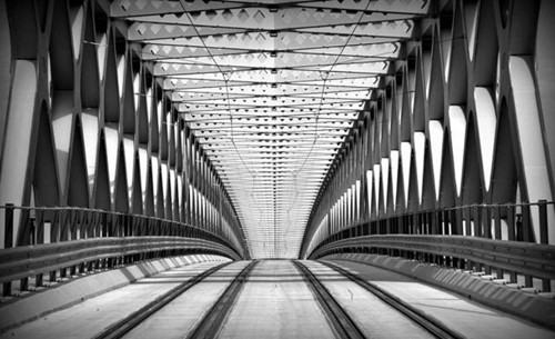 对称式构图的拍摄技巧