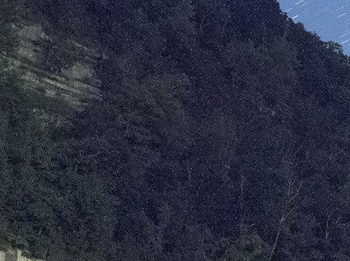 长时间曝光噪点是怎么产生的