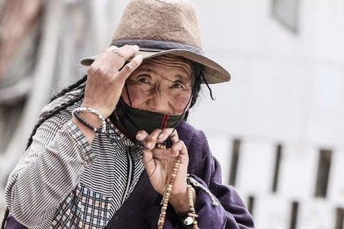 微距镜头可以拍人像和风景吗-图片2