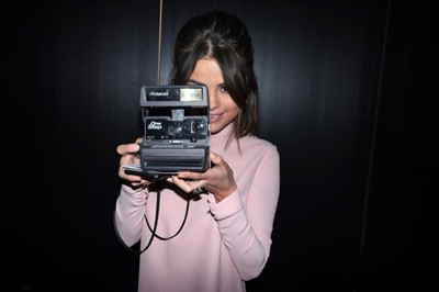 拍摄中闪光灯的作用