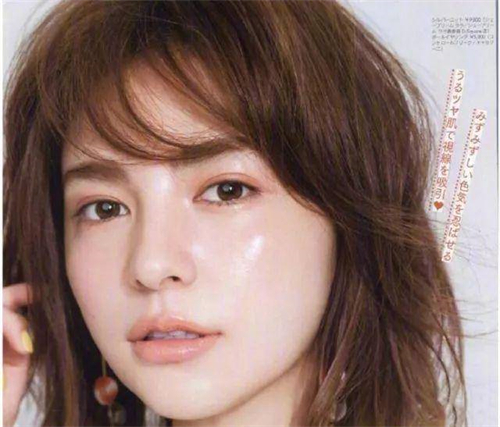 美女日系裸妆照片