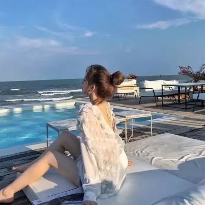 qq女生背影头像