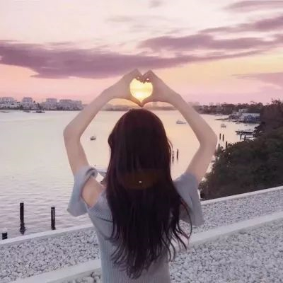 qq女生背影头像