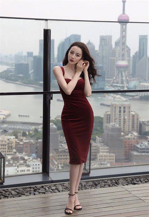 迪丽热巴身材图片以及特点-图片2