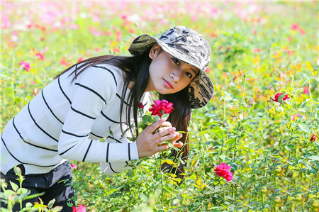 外出拍人像用什么镜头