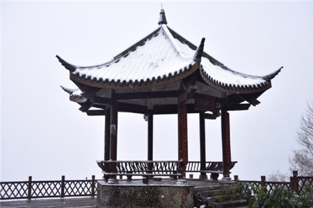 冷暖色调
